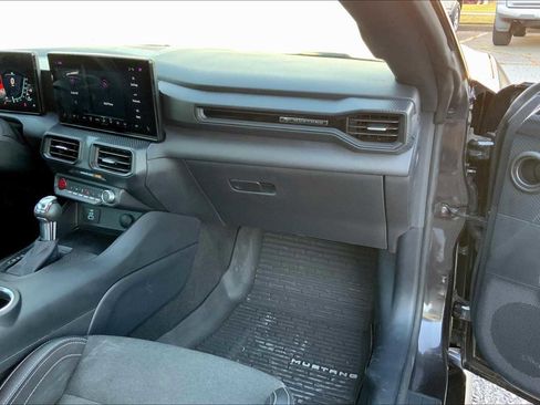 Used 2024 Ford Mustang Coupe image 29