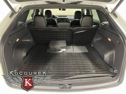 Used 2023 Volkswagen Atlas Cross Sport SEL R-Line AWD/4WD image 23