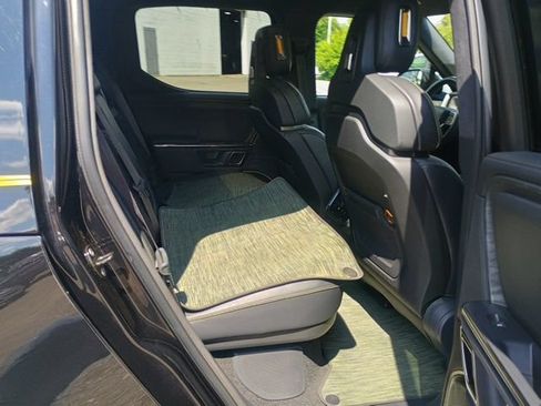 Used 2022 Rivian R1T Adventure AWD/4WD image 17