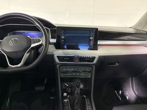 Used 2025 Volkswagen Taos SEL w/ Black Wheel Plus Package image 22