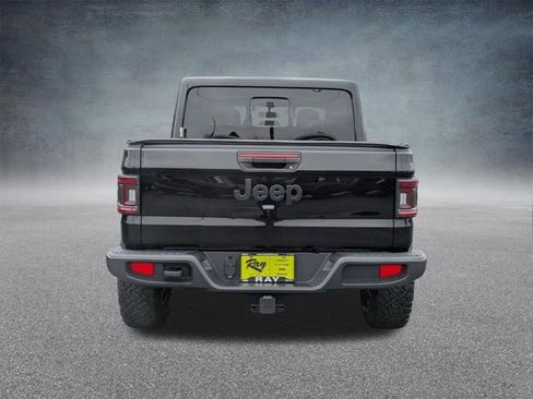 Certified 2024 Jeep Gladiator Sport AWD/4WD image 4