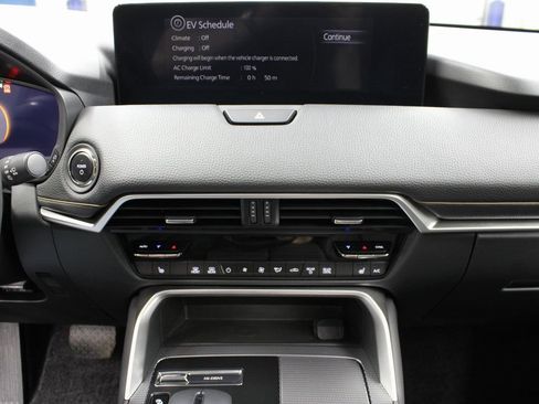 Used 2025 MAZDA CX-70 Plug-In Hybrid w/ Premium Pkg AWD/4WD image 13