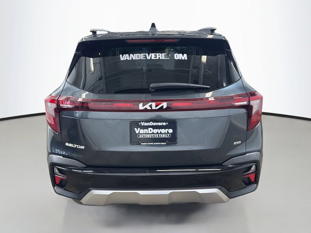 Used 2024 Kia Seltos S AWD/4WD image 8