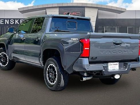 Used 2025 Toyota Tacoma TRD Off-Road w/ TRD Off Road Upgrade Package AWD/4WD image 14