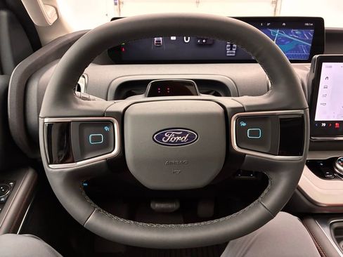 New 2025 Ford Expedition Max Active image 21