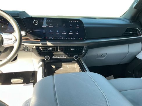 Used 2026 Chevrolet Tahoe Premier image 11