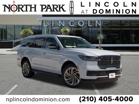 New 2026 Lincoln Navigator Premier AWD/4WD image 1