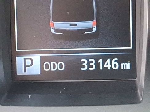 Certified 2022 Toyota Tacoma SR image 17