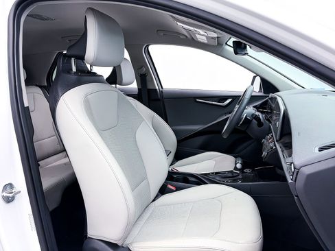 Used 2023 Kia Niro EX FWD image 35