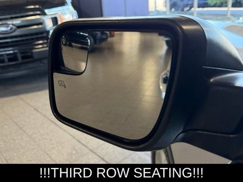 Used 2019 Ford Explorer XLT FWD image 11