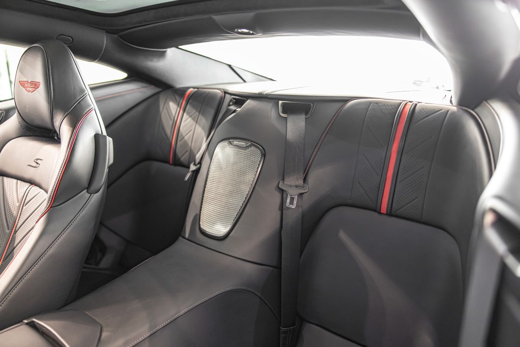 Used 2026 Aston Martin DB12 Coupe RWD image 23
