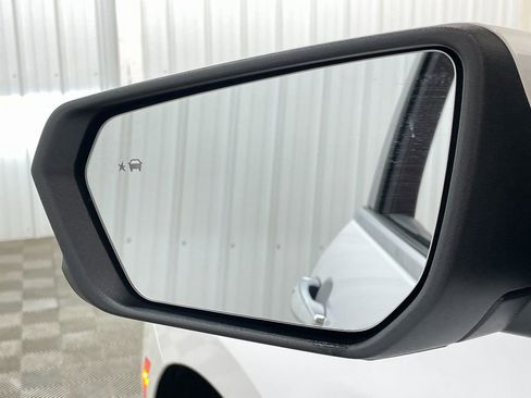 Certified 2024 Chevrolet Equinox Premier image 38