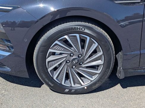 New 2025 Hyundai Sonata Limited image 11