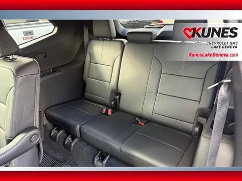 New 2026 GMC Acadia Elevation w/ Elevation Premium Package AWD/4WD image 16