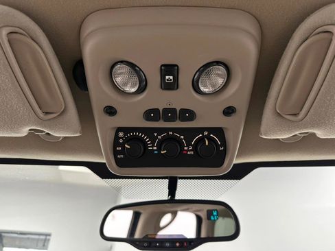 Used 2005 Cadillac Escalade AWD image 48