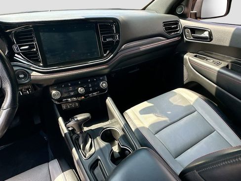 Used 2024 Dodge Durango GT image 24