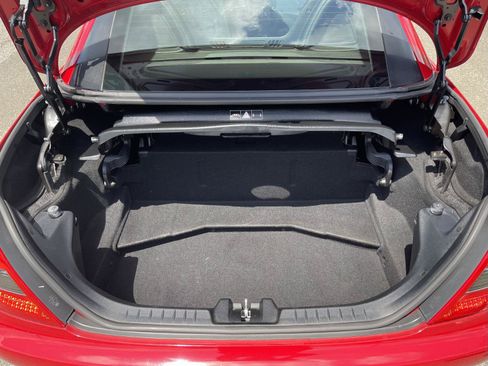 Used 2009 Mercedes-Benz SLK 300 image 13