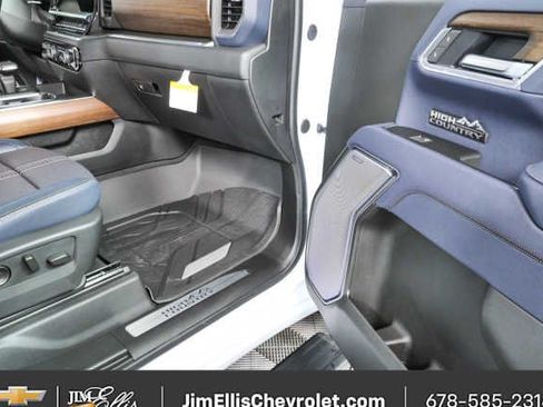 New 2026 Chevrolet Silverado 1500 High Country AWD/4WD image 25