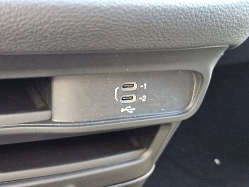 New 2026 Chrysler Pacifica Select image 34