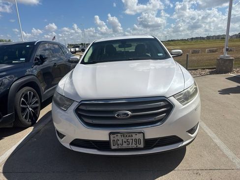 Used 2014 Ford Taurus SEL w/ Equipment Group 201A FWD image 6