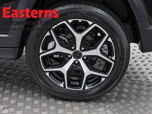 Used 2025 Jeep Compass Limited AWD/4WD image 33
