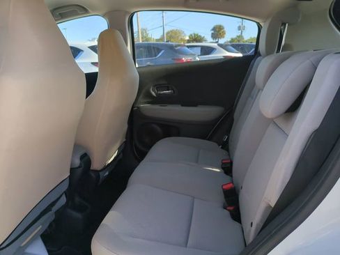 Used 2022 Honda HR-V LX image 15
