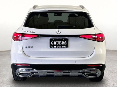 Used 2024 Mercedes-Benz GLC 300 image 5