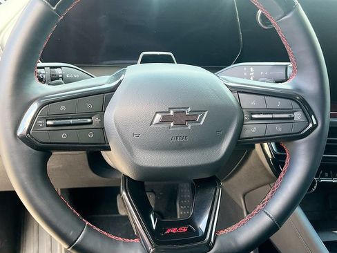 Used 2025 Chevrolet Traverse RS AWD/4WD image 11