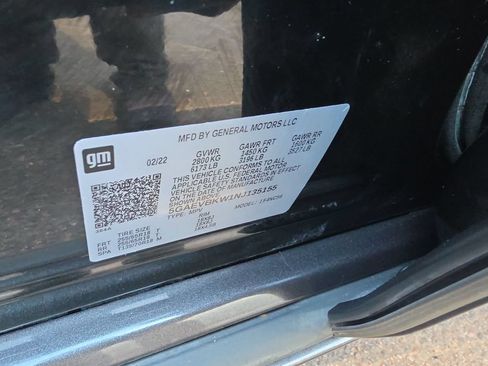 Used 2022 Buick Enclave Premium AWD/4WD image 32