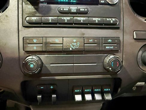 Used 2016 Ford F450 XL w/ Power Equipment Group image 25