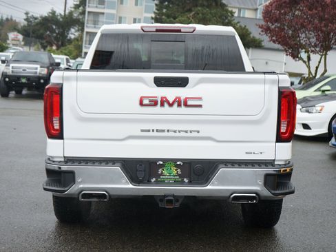 Used 2021 GMC Sierra 1500 SLT w/ SLT Premium Plus Package AWD/4WD image 4