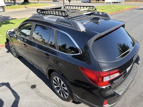 Used 2017 Subaru Outback 2.5i Limited AWD/4WD image 14