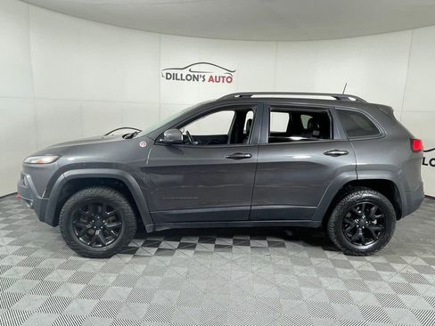 Used 2016 Jeep Cherokee Trailhawk w/ Comfort/Convenience Group image 3