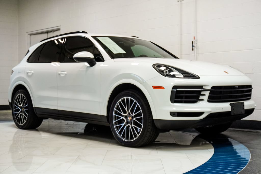 Used 2023 Porsche Cayenne AWD/4WD image 5