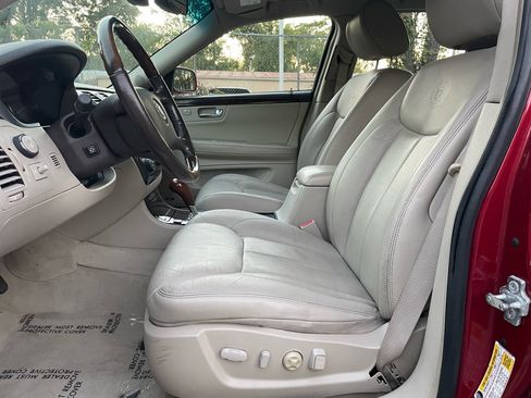 Used 2008 Cadillac DTS Luxury II image 12