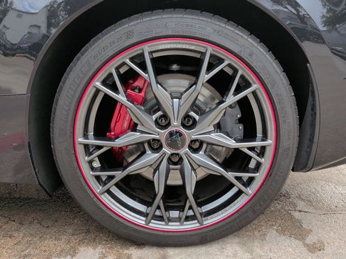 Used 2023 Chevrolet Corvette Stingray Premium Cpe w/ Z51 Performance Package image 37