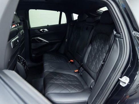 New 2026 BMW X6 xDrive40i image 25