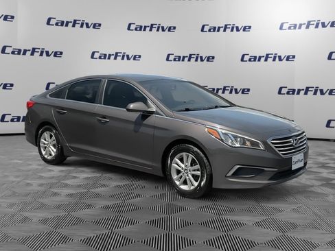 Used 2017 Hyundai Sonata SE FWD image 8