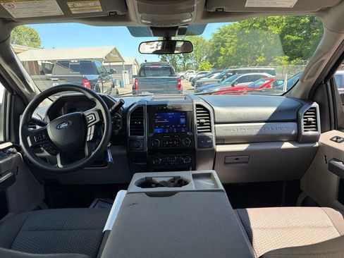 Used 2022 Ford F250 XLT AWD/4WD image 17