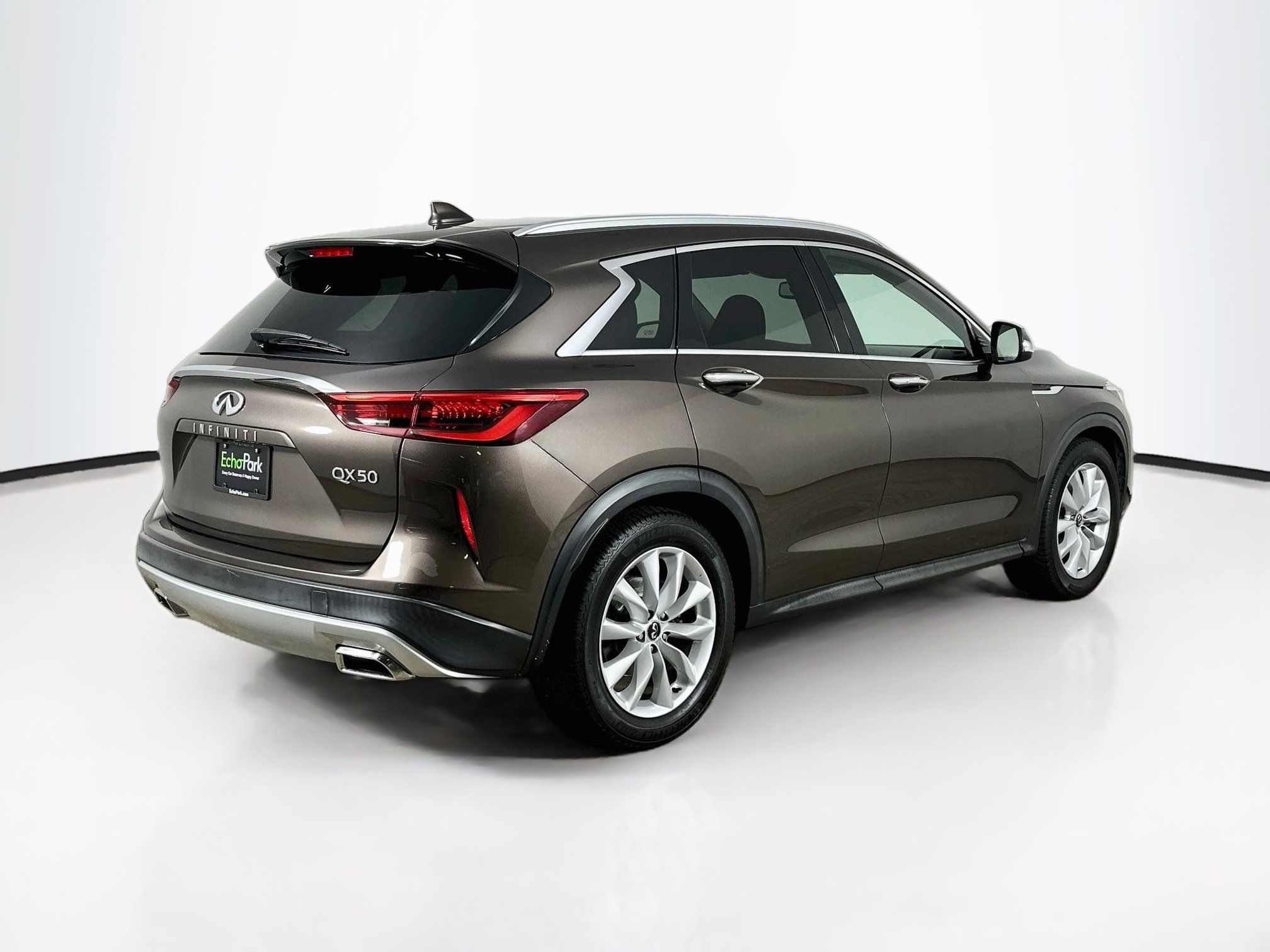 Used 2019 INFINITI QX50 Luxe FWD image 9