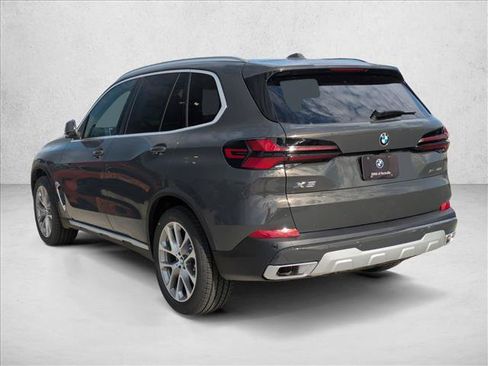 Certified 2026 BMW X5 xDrive40i w/ Climate Comfort Package AWD/4WD image 9