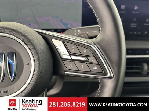 Used 2025 Buick Enclave Preferred image 27