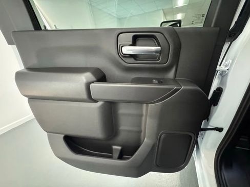 New 2026 GMC Sierra 3500 Pro w/ Convenience Package image 9