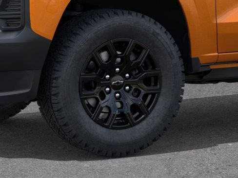 New 2026 Chevrolet Colorado W/T image 9