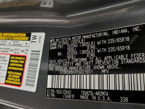 Used 2023 Toyota Highlander XLE AWD/4WD image 20