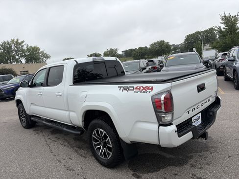 Used 2023 Toyota Tacoma TRD Sport w/ TRD Premium Sport Package AWD/4WD image 7