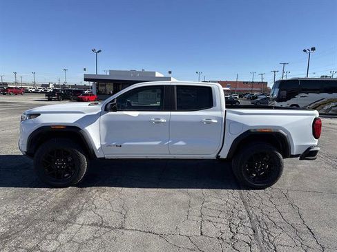 Used 2026 GMC Canyon AT4 image 11