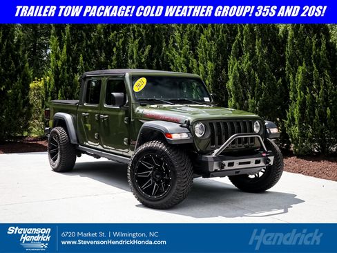Used 2021 Jeep Gladiator Rubicon w/ Cold Weather Group AWD/4WD image 1