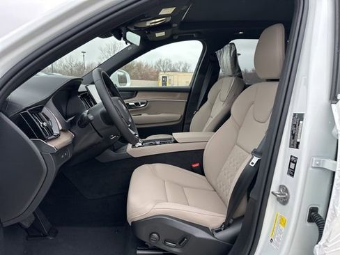 New 2026 Volvo XC90 T8 Plus w/ Protection Package Premier image 14