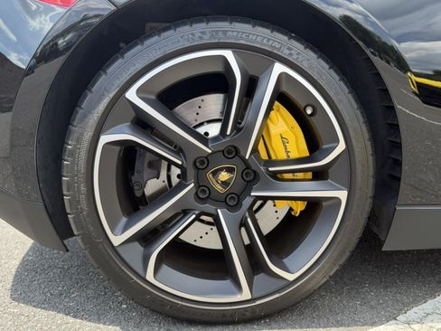 Used 2013 Lamborghini Gallardo LP 550-2 RWD image 9